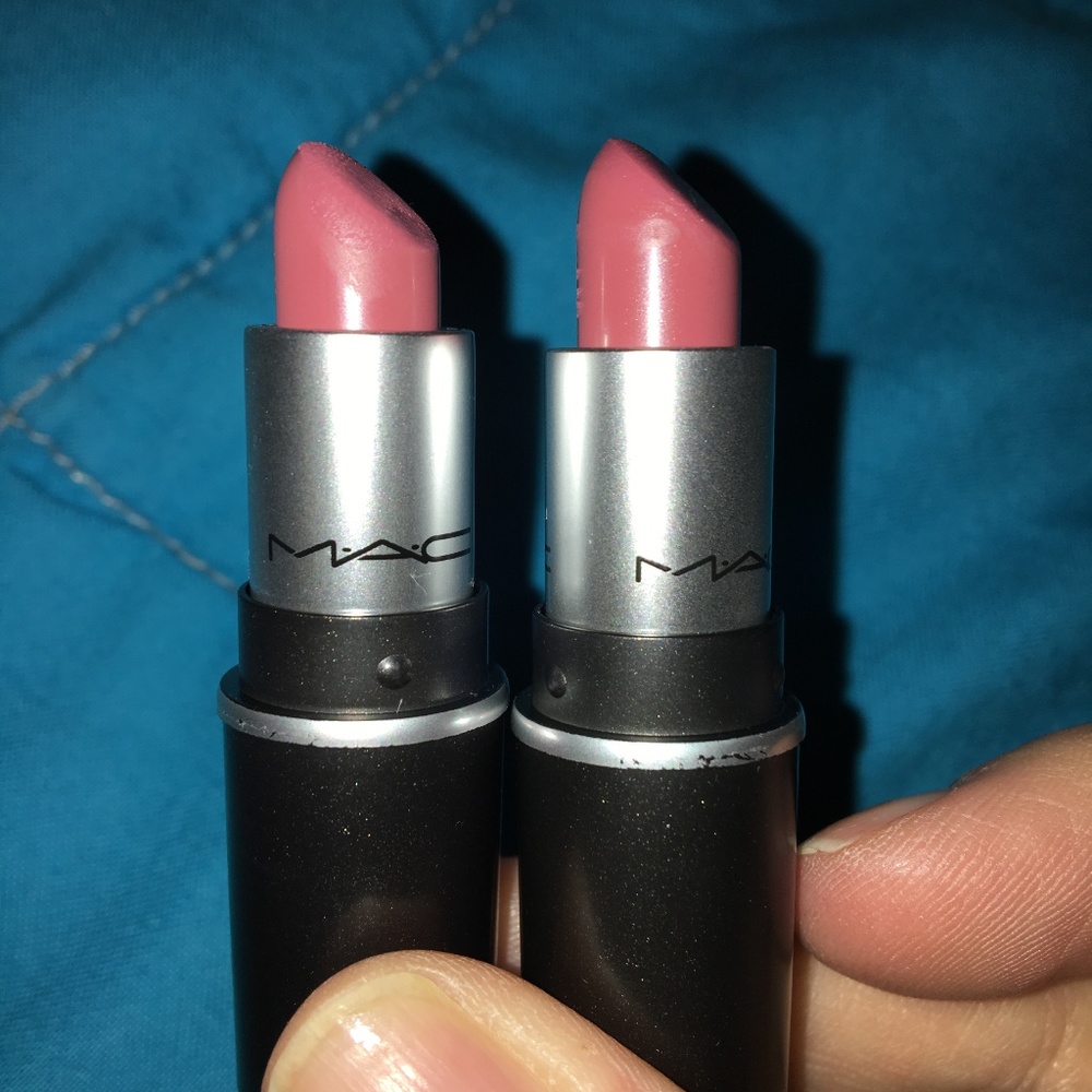2 MAC Mini lipsticks + 4 ELF lipsticks